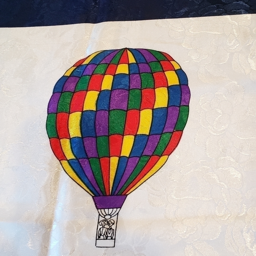 balloon Scarf - Picture 6 of 7